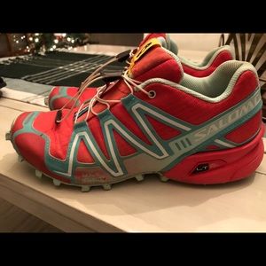 Solomon Trail-running shoes